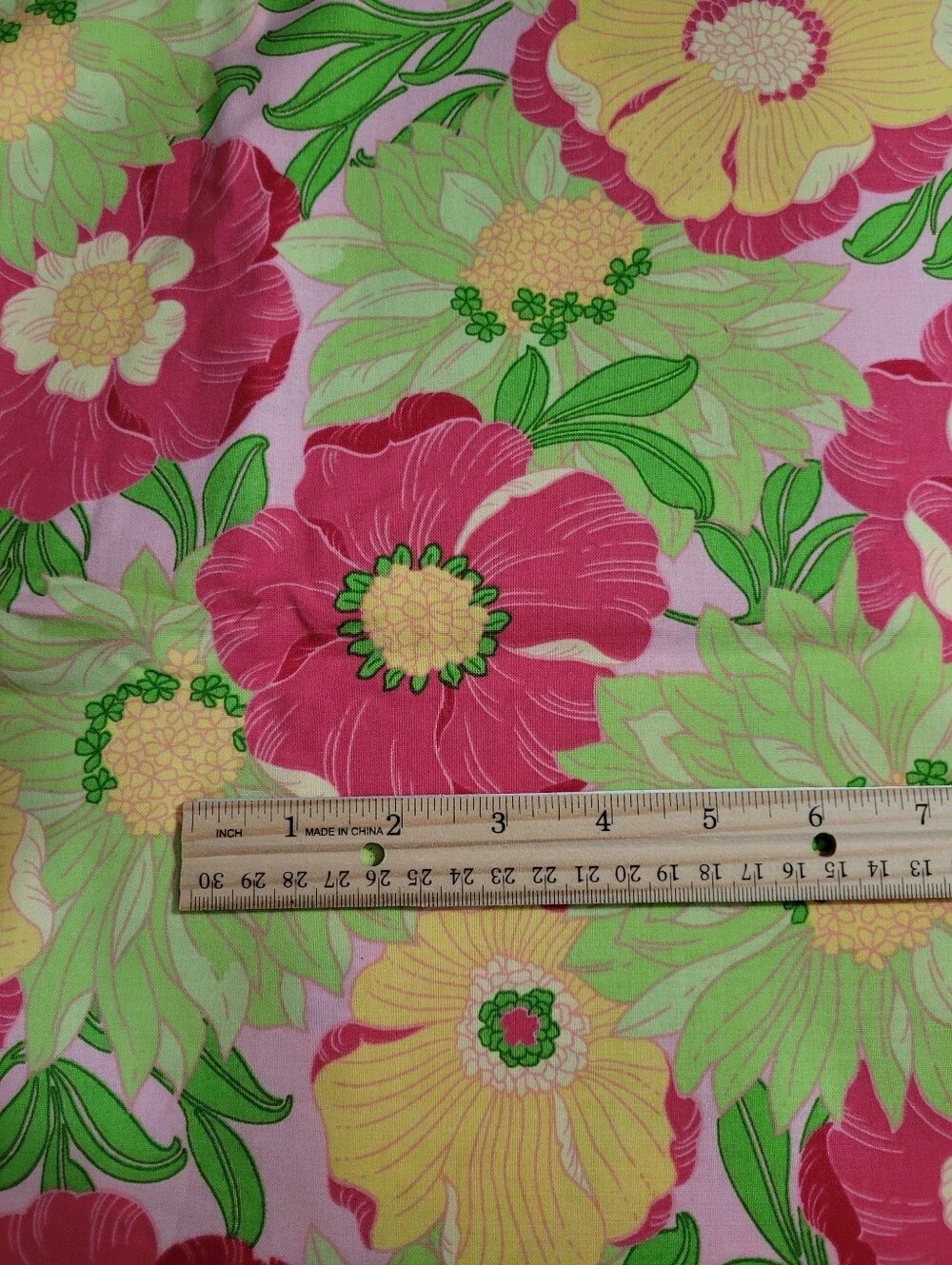 VIP By Cranston Vibrant Floral Sewing Fabric (1523)